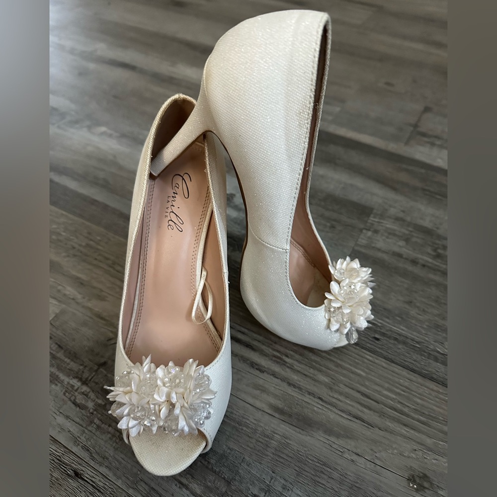 Camille La Vie Heels Size 8.5
